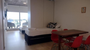 Moderno departamento con garaje en zona costanera